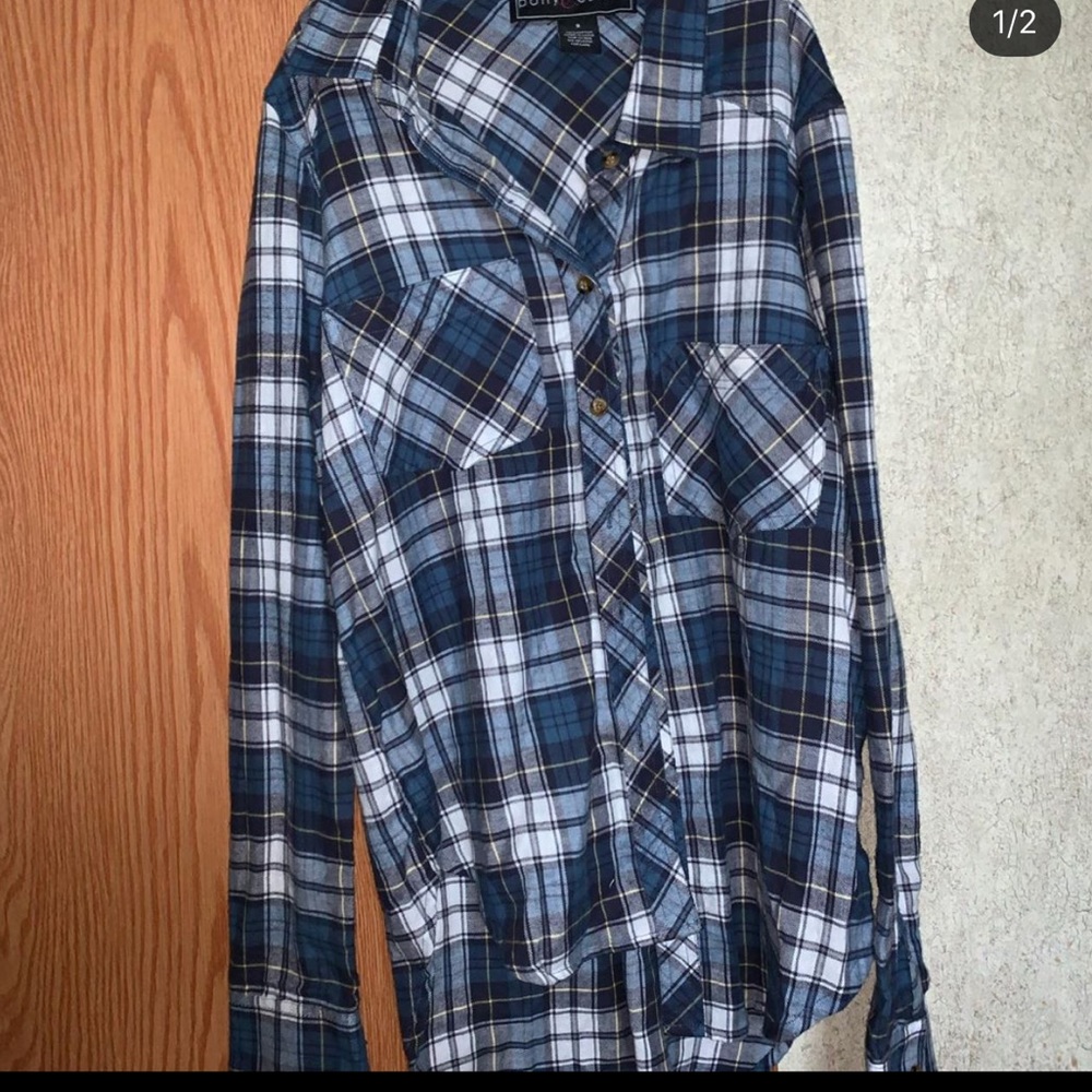 A Blue White and Gray Flannel